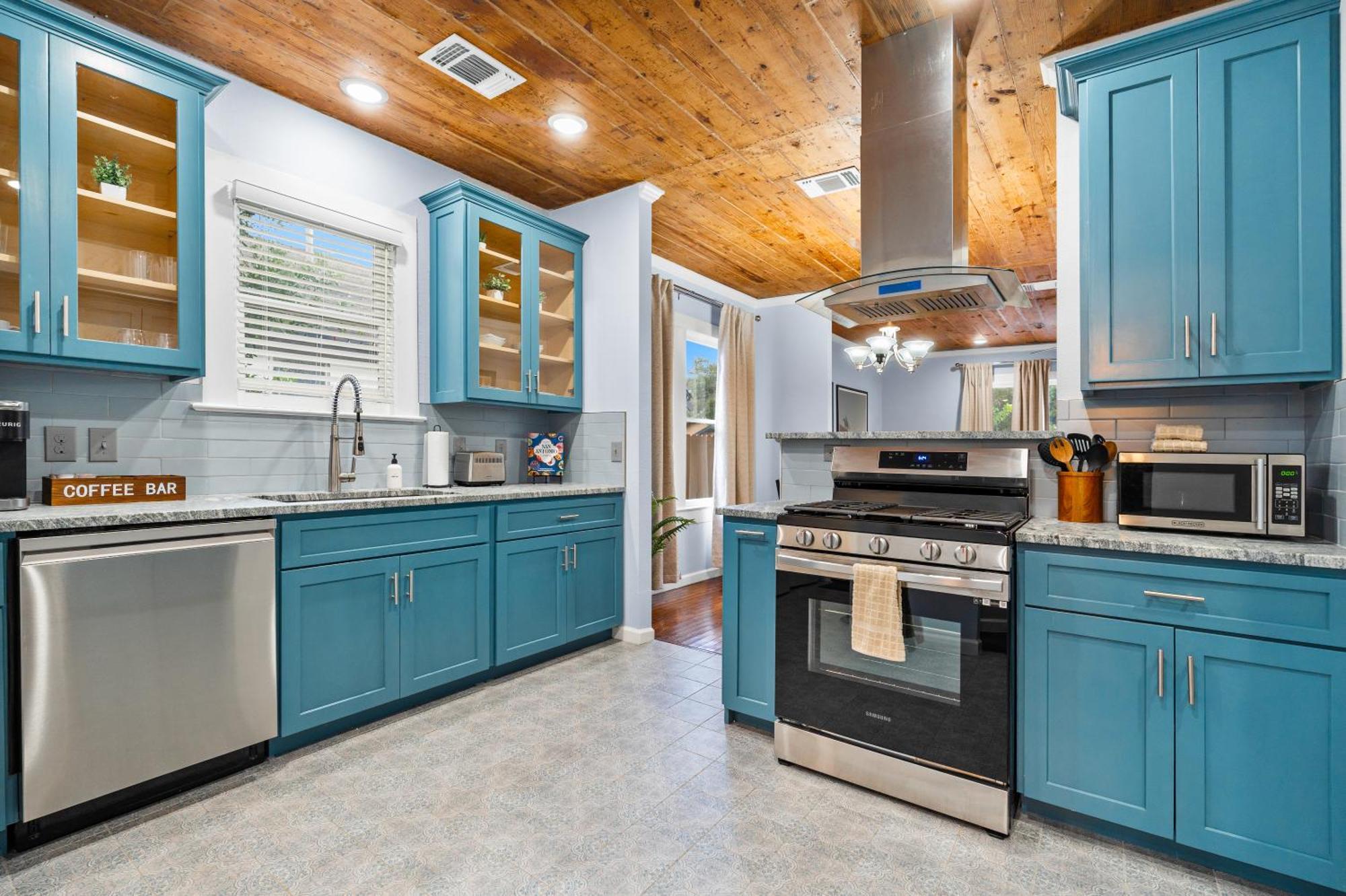 Holiday home Casa Cowboy Near Downtown, Gourmet Kitchen, Private Yard *