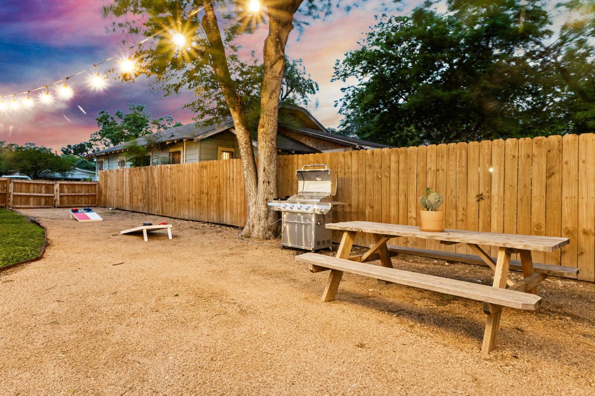 Holiday home Casa Cowboy Near Downtown, Gourmet Kitchen, Private Yard San Antonio